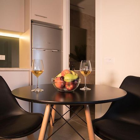 Lodge Modern Apartments, In Kalamaki Centre Phòng bức ảnh