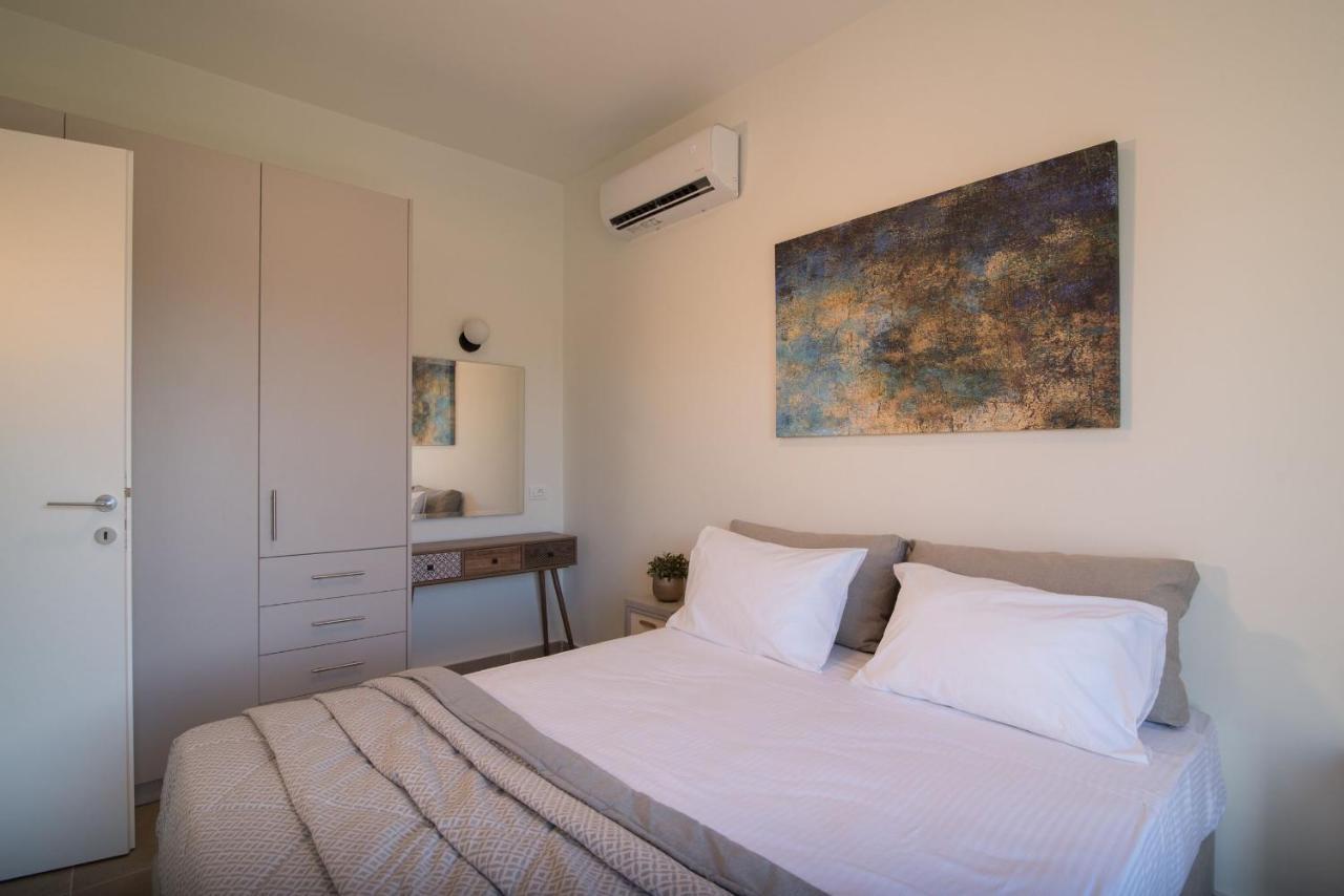 Lodge Modern Apartments, In Kalamaki Centre Ngoại thất bức ảnh