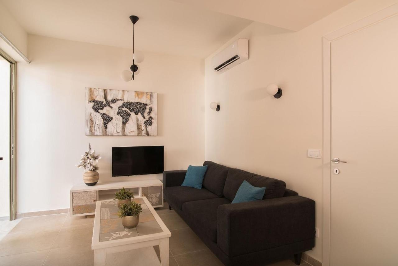 Lodge Modern Apartments, In Kalamaki Centre Ngoại thất bức ảnh