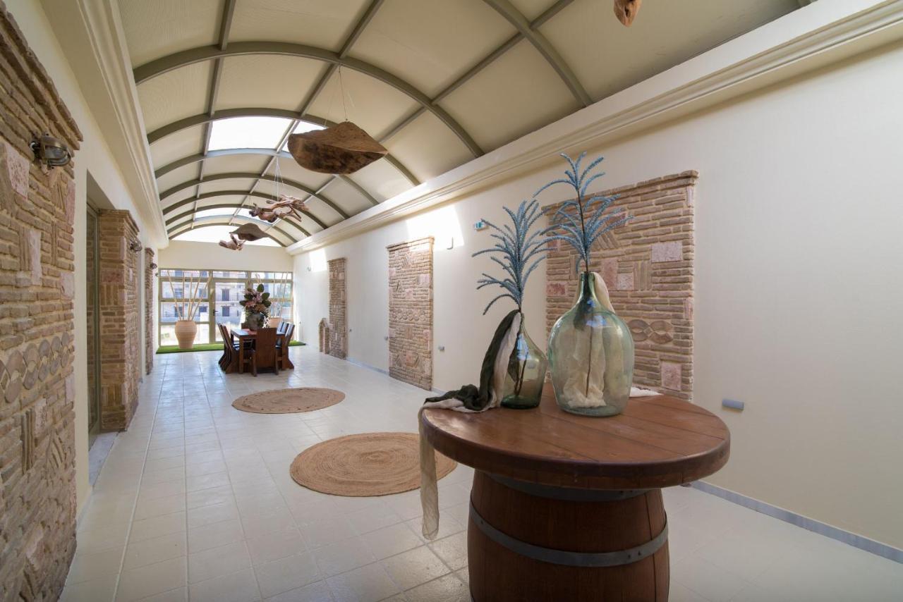 Lodge Modern Apartments, In Kalamaki Centre Ngoại thất bức ảnh