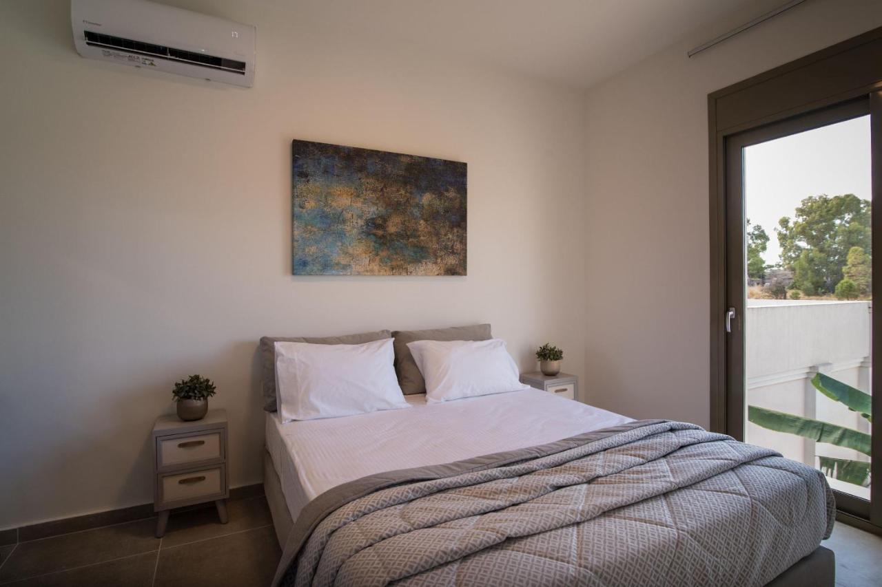 Lodge Modern Apartments, In Kalamaki Centre Ngoại thất bức ảnh